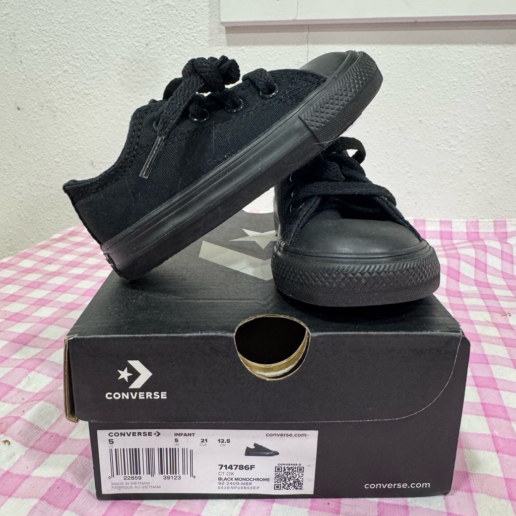 Converse Kids Black Low-Top Canvas Sneakers